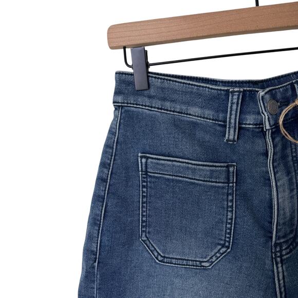 FAHERTY Stretch Terry Patch Pocket Short Riverton Blue Size 26 NWT - Picture 3 of 7